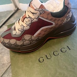 Gucci GG  RHYTON